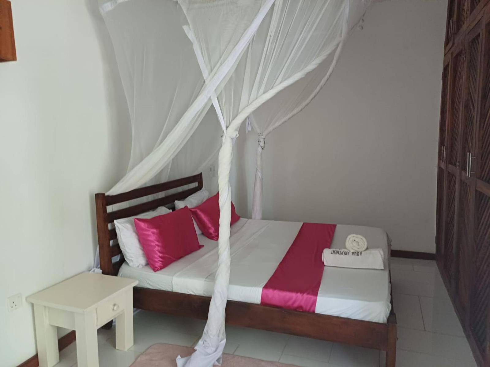 Aqua Resort Диани Бийч Екстериор снимка
